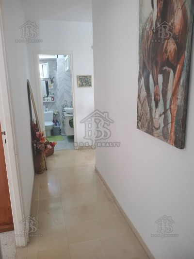 Appartement S+3 à Cité El Wahat