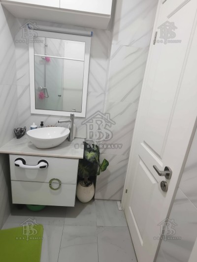 Appartement S+3 à Cité El Wahat